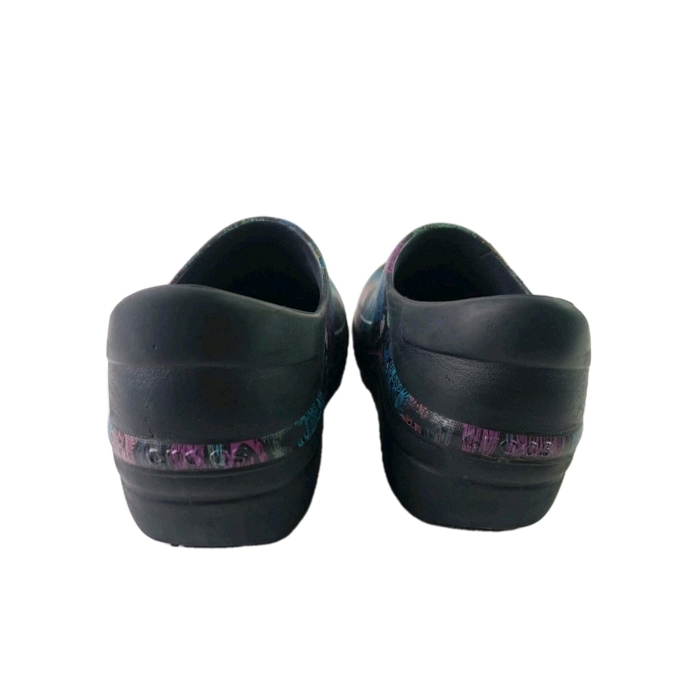 Crocs Women's Multicolor Patterned Clogs Size 8 - image 3